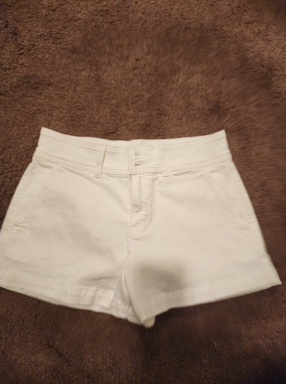 NWT J.Crew Stacked-button denim short in white, Sz 29